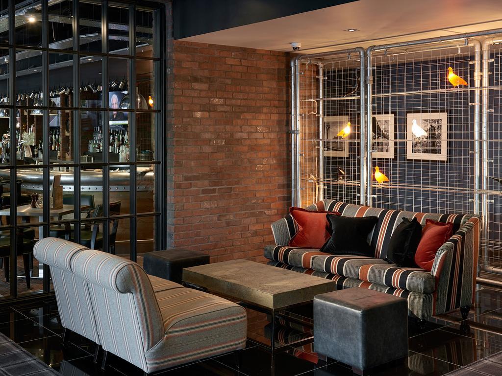 Village Hotel Glasgow Extérieur photo