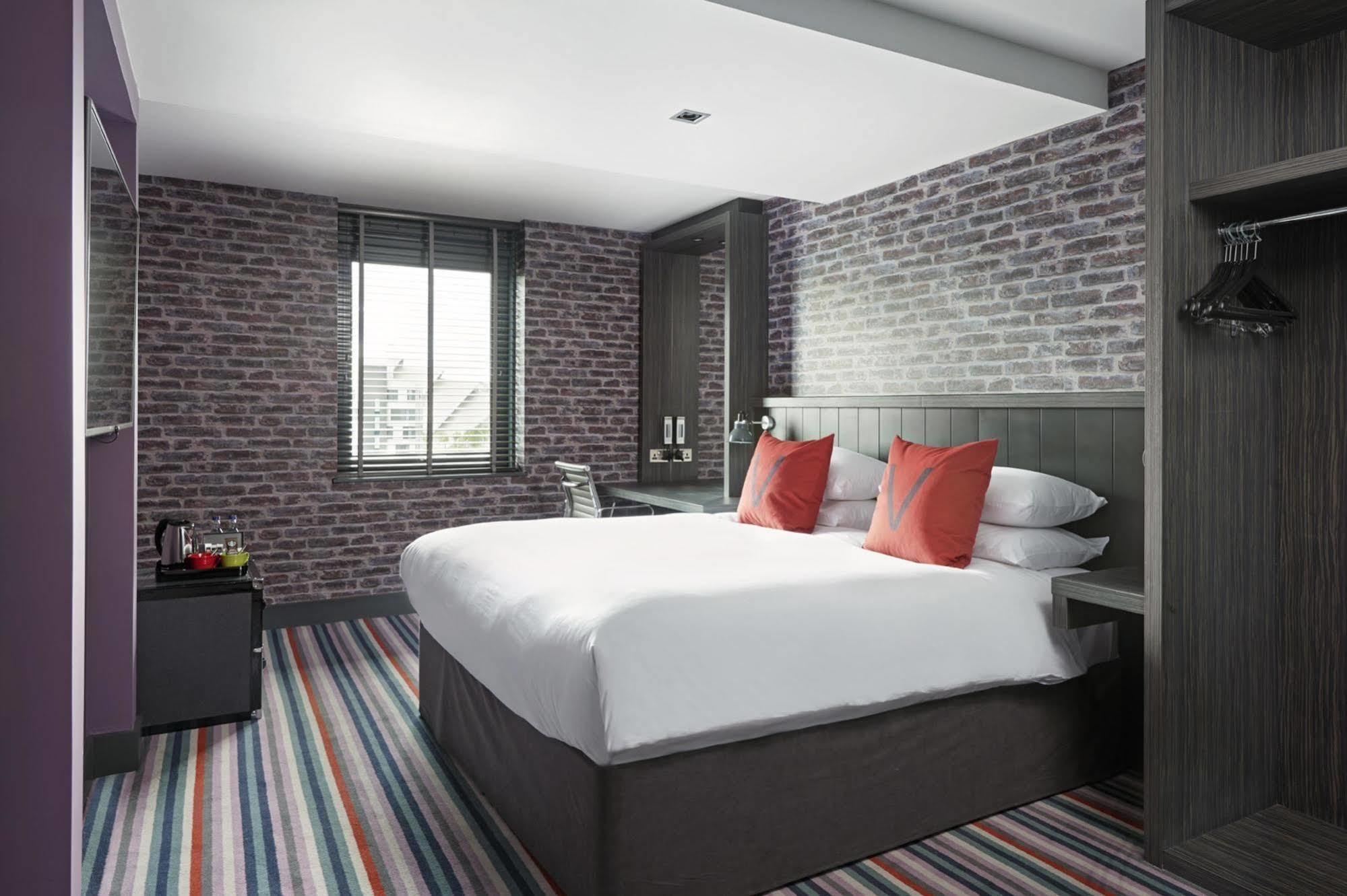 Village Hotel Glasgow Extérieur photo