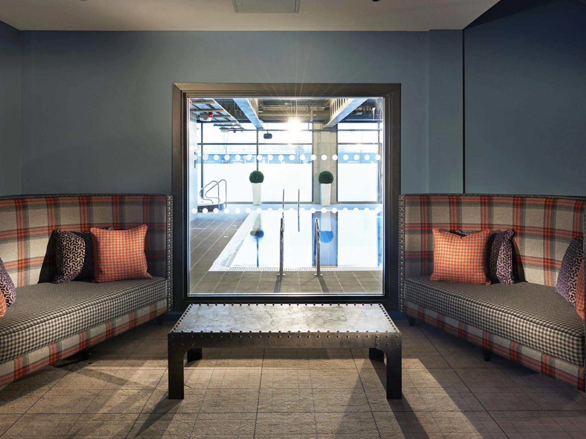 Village Hotel Glasgow Extérieur photo
