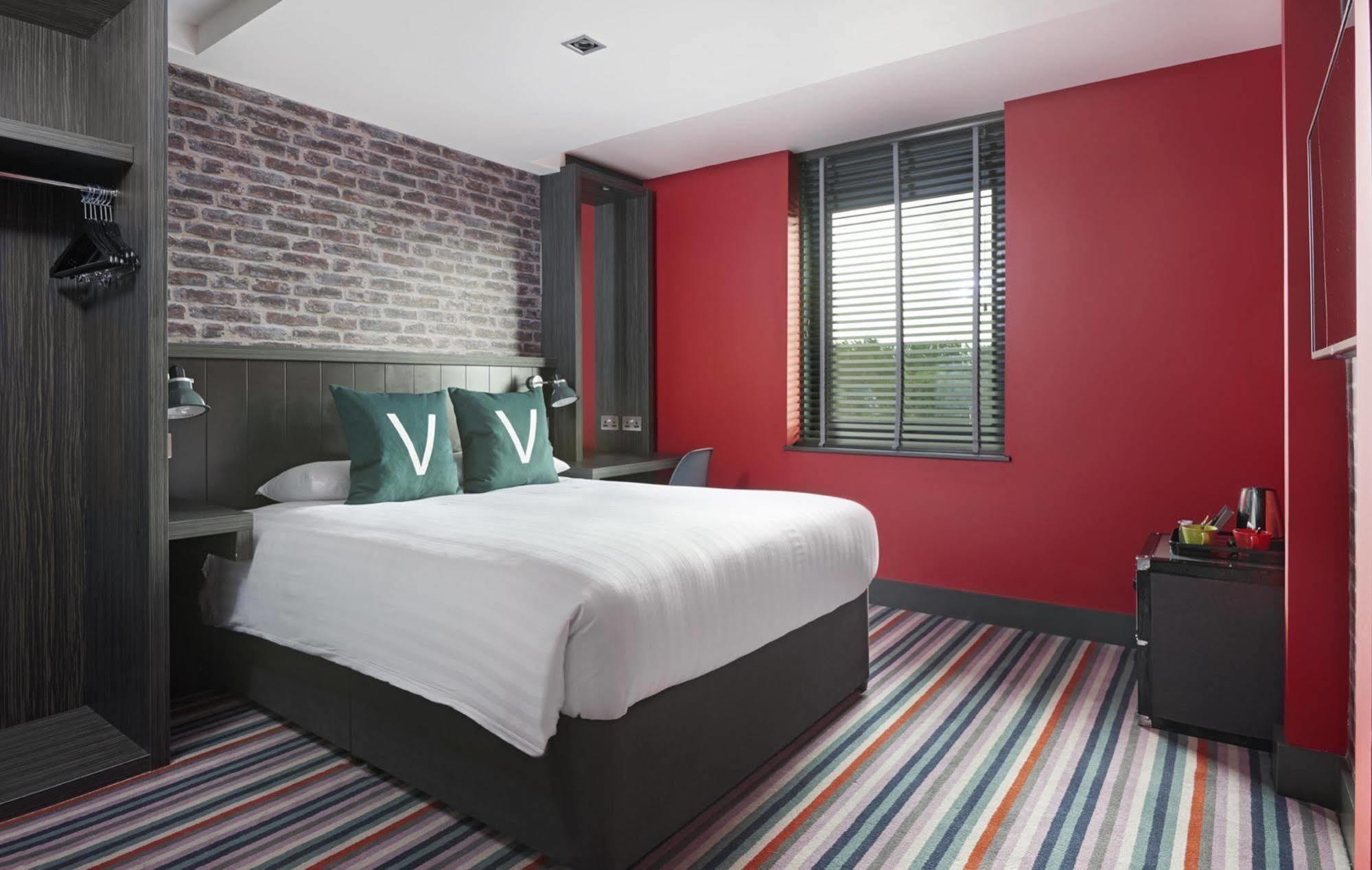 Village Hotel Glasgow Extérieur photo